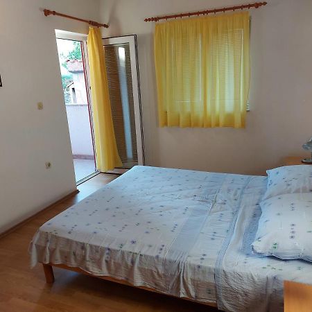 Apartmani Tatjana Okrug Gornji Kültér fotó