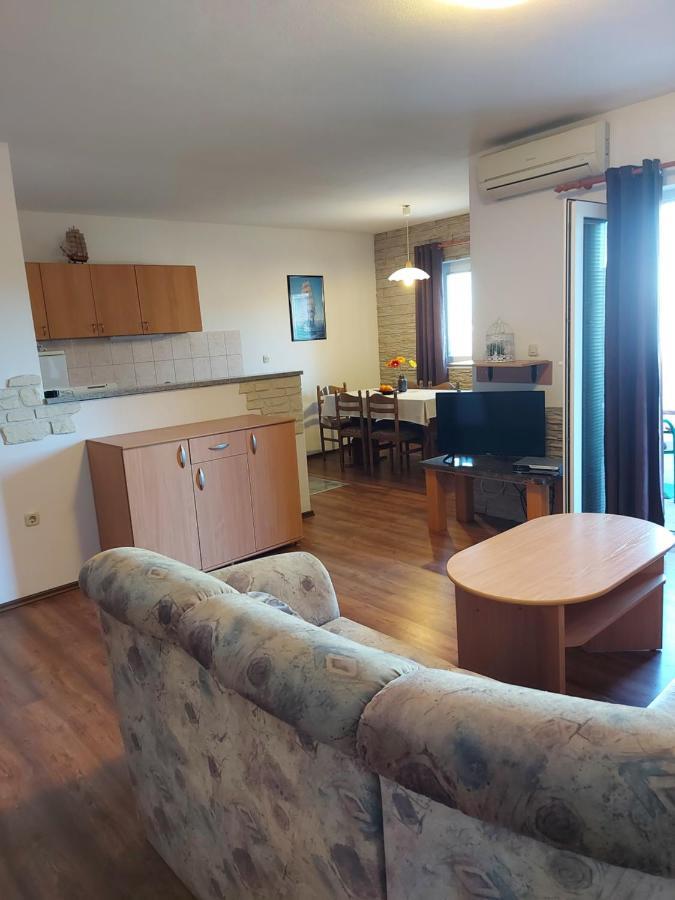 Apartmani Tatjana Okrug Gornji Kültér fotó