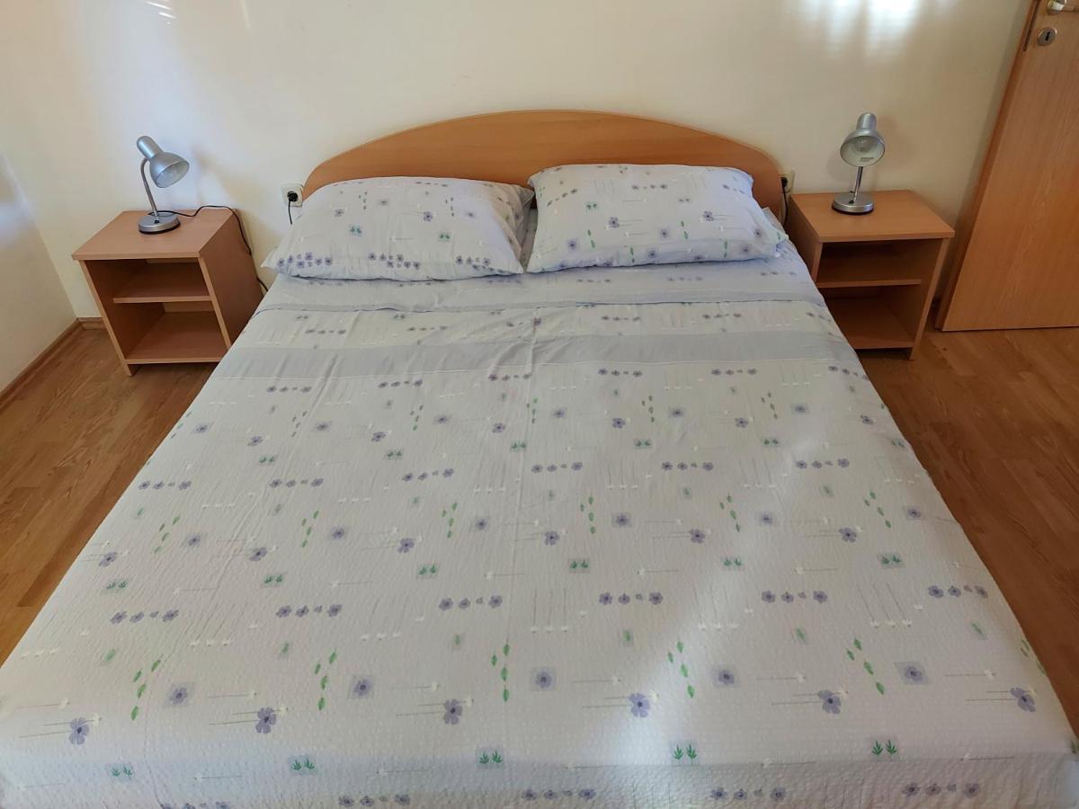 Apartmani Tatjana Okrug Gornji Kültér fotó